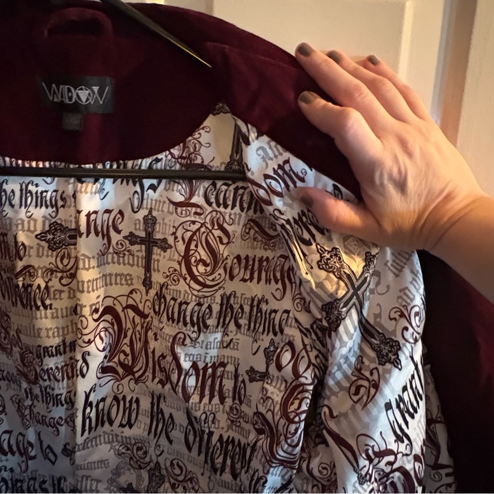 DollsKill Bloodlust Velvet Blazer - Picture 4 of 7